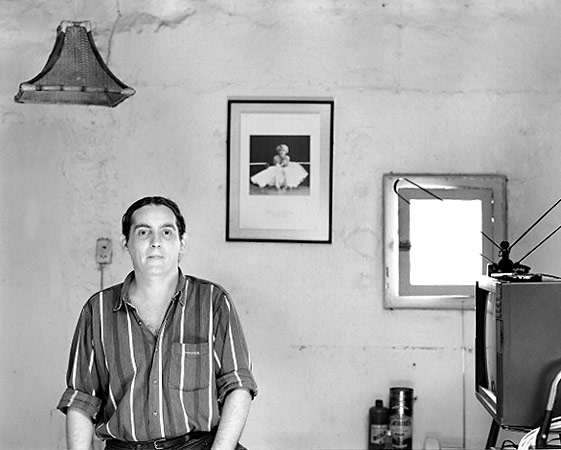 Click on picture to return / Oprima la imagen para regresar