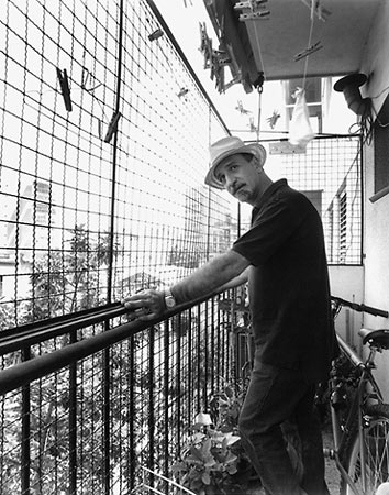 Click on picture to return / Oprima la imagen para regresar