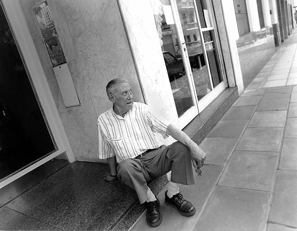 Click on picture to return / Oprima la imagen para regresar