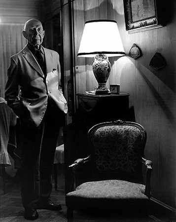 Click on picture to return / Oprima la imagen para regresar