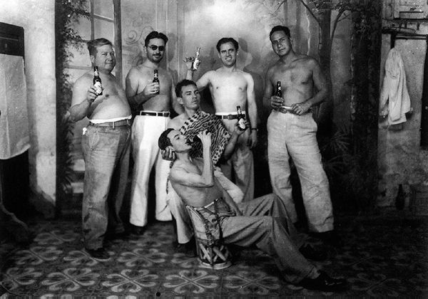 Click on picture to return / Oprima la imagen para regresar