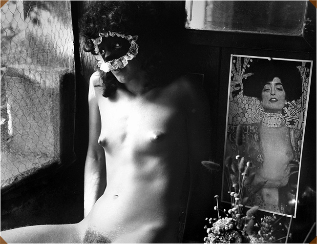 by Jack Welpott